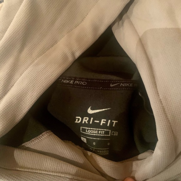 New Nike Pro Line Men’s Hoodie large. Beautiful and great for any athlete. - Picture 6 of 7